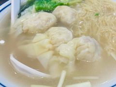 鲜虾云吞面-彩虹站·香港烧腊茶餐厅