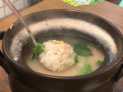 龙虾砂锅粥-唔止卤嘢·潮州府城菜(鹭江店)