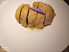 -吴越荣记苏州菜·松鼠桂鱼 100% 活鱼现做(月光码头店)