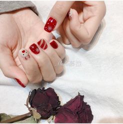 -慕拉美甲美睫皮肤管理