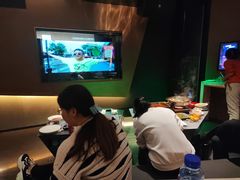 -密苏里·吖咪KTV火吧