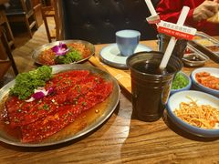 -明洞阿姨·韩式酱蟹烤肉·创意料理(三元桥店)