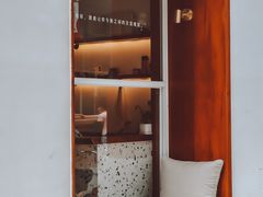 -Line 咖啡(石厦花园店)