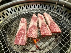 精品香翁雪花肉-草家酱蟹炭火烤肉店(珲春南路一店)