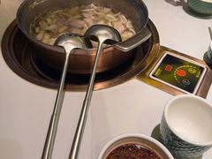 -润园四季椰子鸡火锅(卓越INTOWN店)