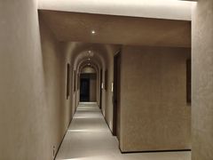 -灸春堂·艾灸·痛症·整脊连锁(之江银泰店)