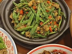 -堂瓦里·33年传统赣菜(第一街区店)