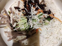 -云海肴·汽锅鸡·云南菜(天山百盛优客店)