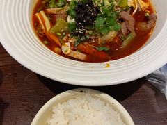 -成都你六姐·牛肉冒菜(城市集市合生汇店)