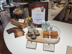 -潮一不贰·法式甜品·生日蛋糕·西式简餐(外滩店)