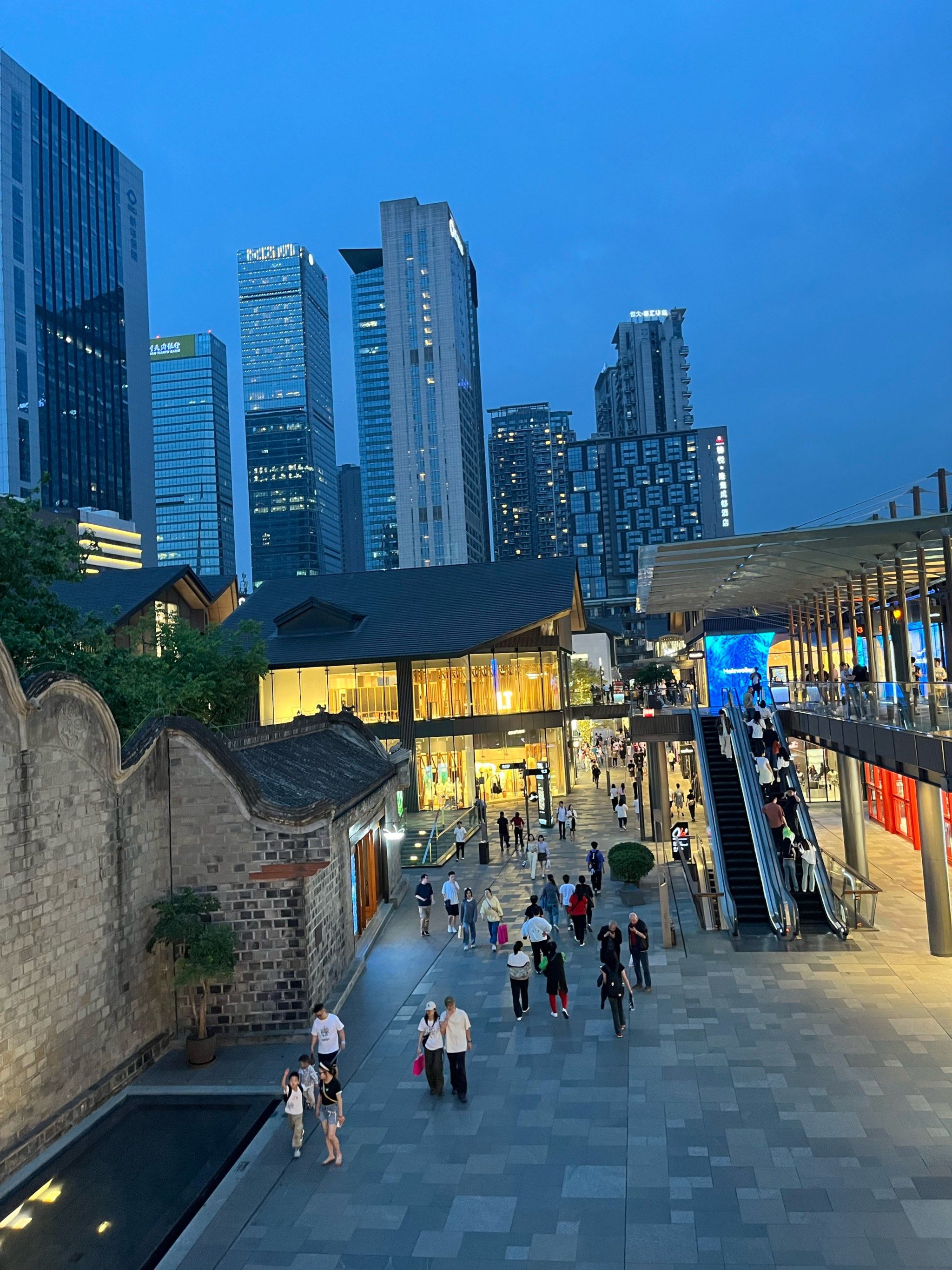 夏季来了你还喜欢成都逛太古里吗