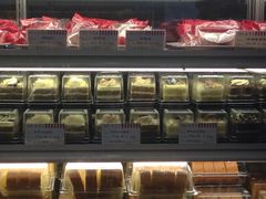 面包甜点陈列柜-红宝石·鲜奶小方·海派西点房(丰庄店)