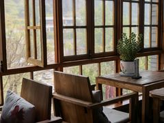 靠窗位-楠柏弯休闲山庄(梨花溪店)