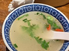 -李犟大爆鳝面·手工蟹黄包(湖滨西湖店)