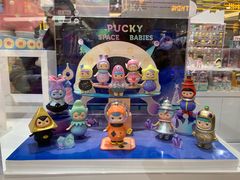 -泡泡玛特POPMART(上海环球港店)