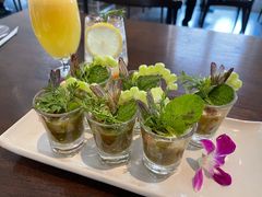 -Chom Cafe and Restaurant