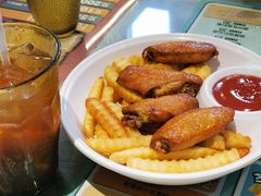 炸鸡翼薯条-大头力茶餐厅(花都融创茂店)