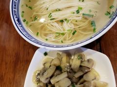 素油蘑菇-同得兴 Since·1995 传统苏式面馆(十全街店)