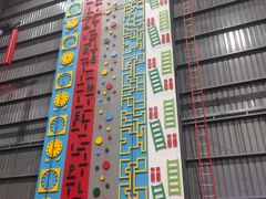 -极限PLAY运动娱乐新世界·团建派对潮玩休闲馆·室内蹦极高空游乐园