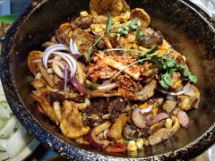 德枭大杂烩炕羊排-清真.德枭炕肉店.青海菜(大新街夜市店)