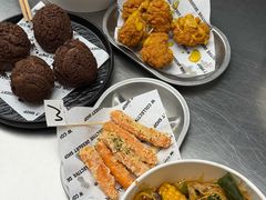 -W COLLECTIVE  DESSERT SHOP
