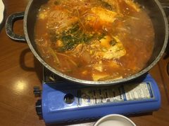 -青瓦餐厅·生鱼片·韩园烤肉(西塔店)