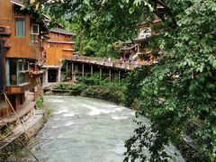 -西江千户苗寨-百年吊脚楼