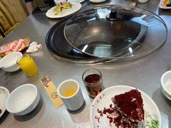 -屯老二农家铁锅炖·行业领军者(梅江店)