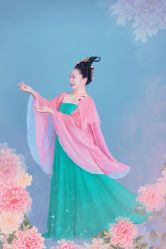 -盘子女人坊生日照·摄影馆(华强店)