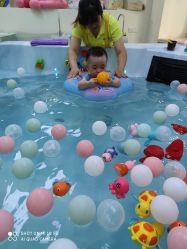 -嗨游宝贝婴幼儿水育馆(缤格汇店)
