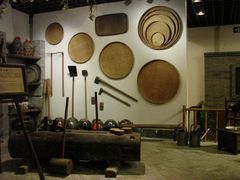 榨油槽&nbsp;工具-陈李济中药博物馆