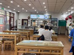 -护国寺小吃店(红莲南路店)