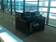 -西沃古尔·拉姆古兰爵士国际机场