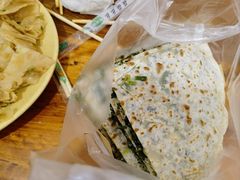 -丁红照水煎包胡辣汤