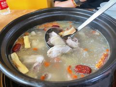 -濠轩阁特色生蚝火锅(水湾路店)