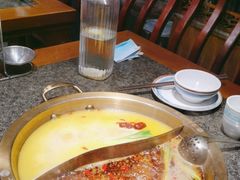 鸳鸯锅品-小天鹅火锅·一线江景洪鼎旗舰店(洪崖洞店)