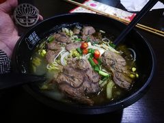 老坛酸菜牛肉米线-渝和喵叔米线(南坪万达店)