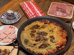 -旧街市鲜货老火锅(大光路店)