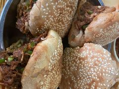 烧饼夹肘子肉-昌顺马记小吃店(昌盛园店)