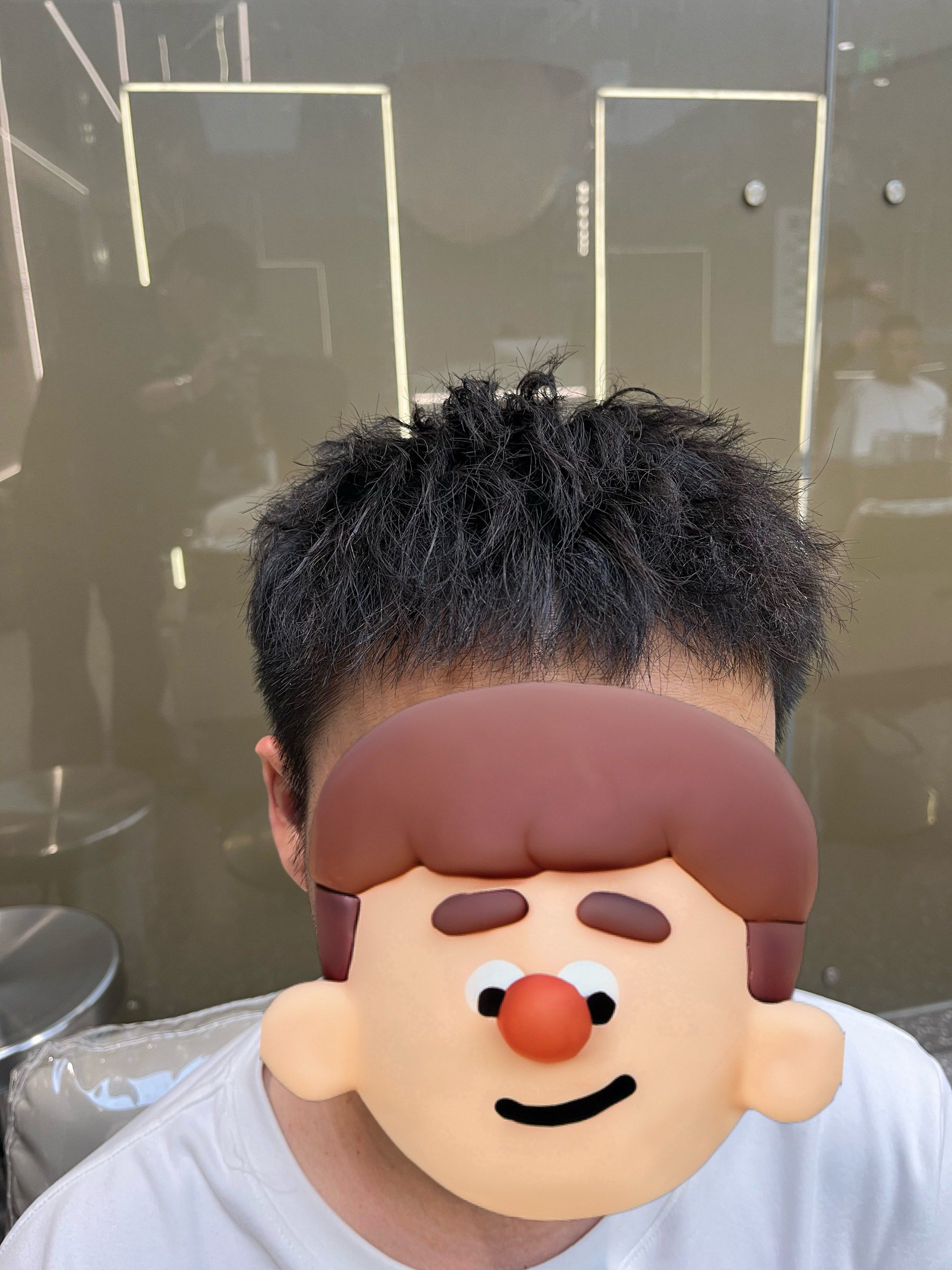 头发细软 塌