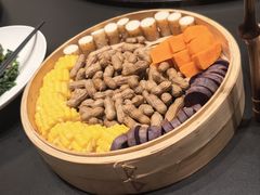 -艳阳天民俗村(公园路店)