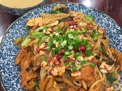 -东门七爷螺蛳粉(浦东店)