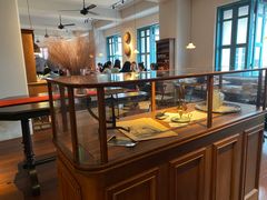 面包甜点陈列柜-林四喜·闽南传家菜(鼓浪屿店)