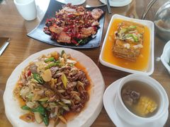 -隔壁老王·家常云南菜(花巷店)