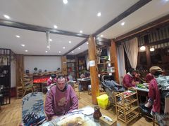 大堂-宏宏无烟石板烧烤