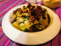 -香巴拉云南餐厅(华莱坞店)