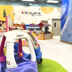 -莫莉幻想儿童乐园(三河燕郊永旺店)