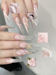 -花岐款式专研健康美甲沙龙