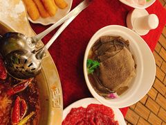 -山城年华老火锅(玉林店)