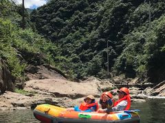 -安吉龙王山峡谷漂流